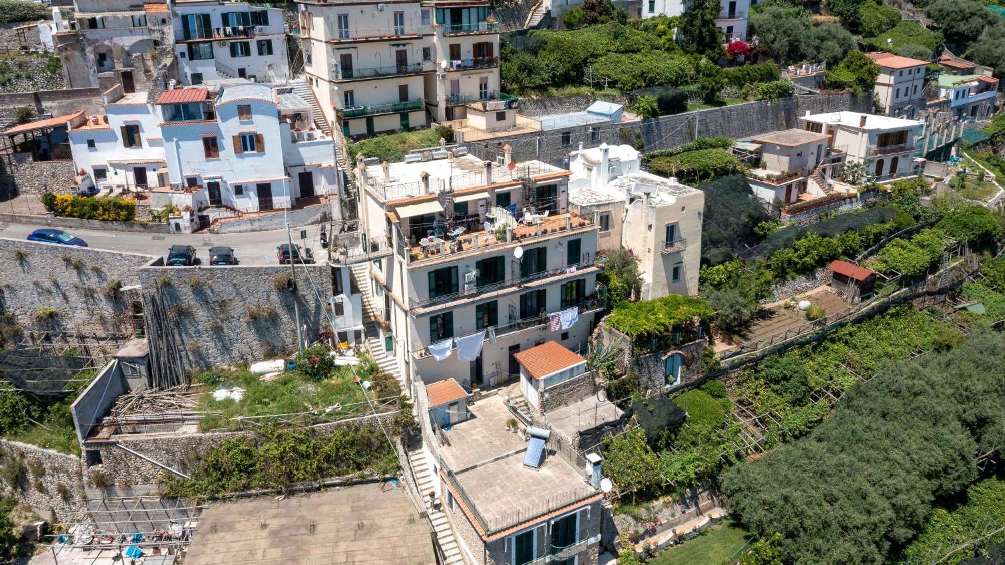 Casa Ferdimena Apartment ราเวลโล ภายนอก รูปภาพ