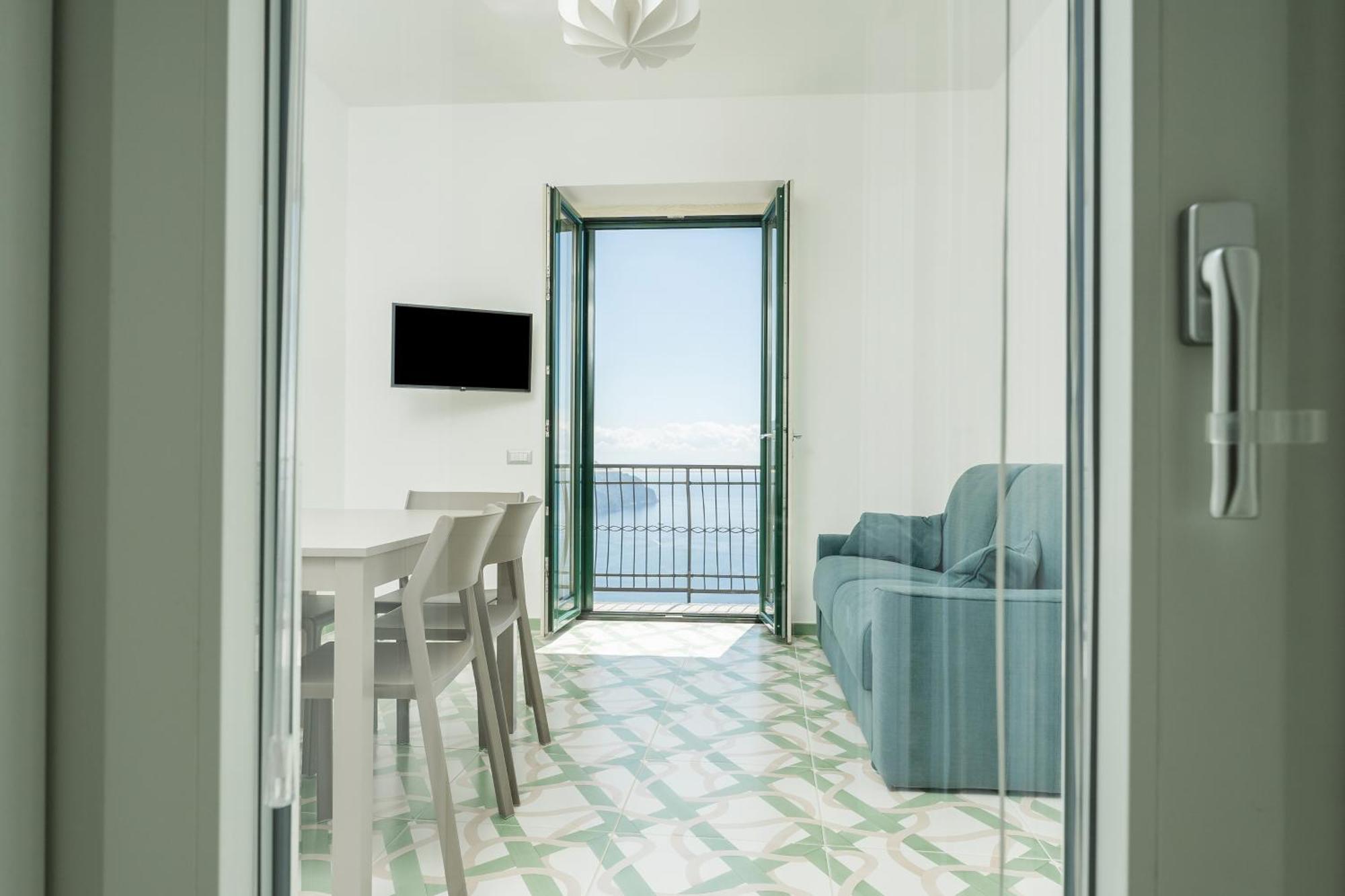 Casa Ferdimena Apartment ราเวลโล ภายนอก รูปภาพ